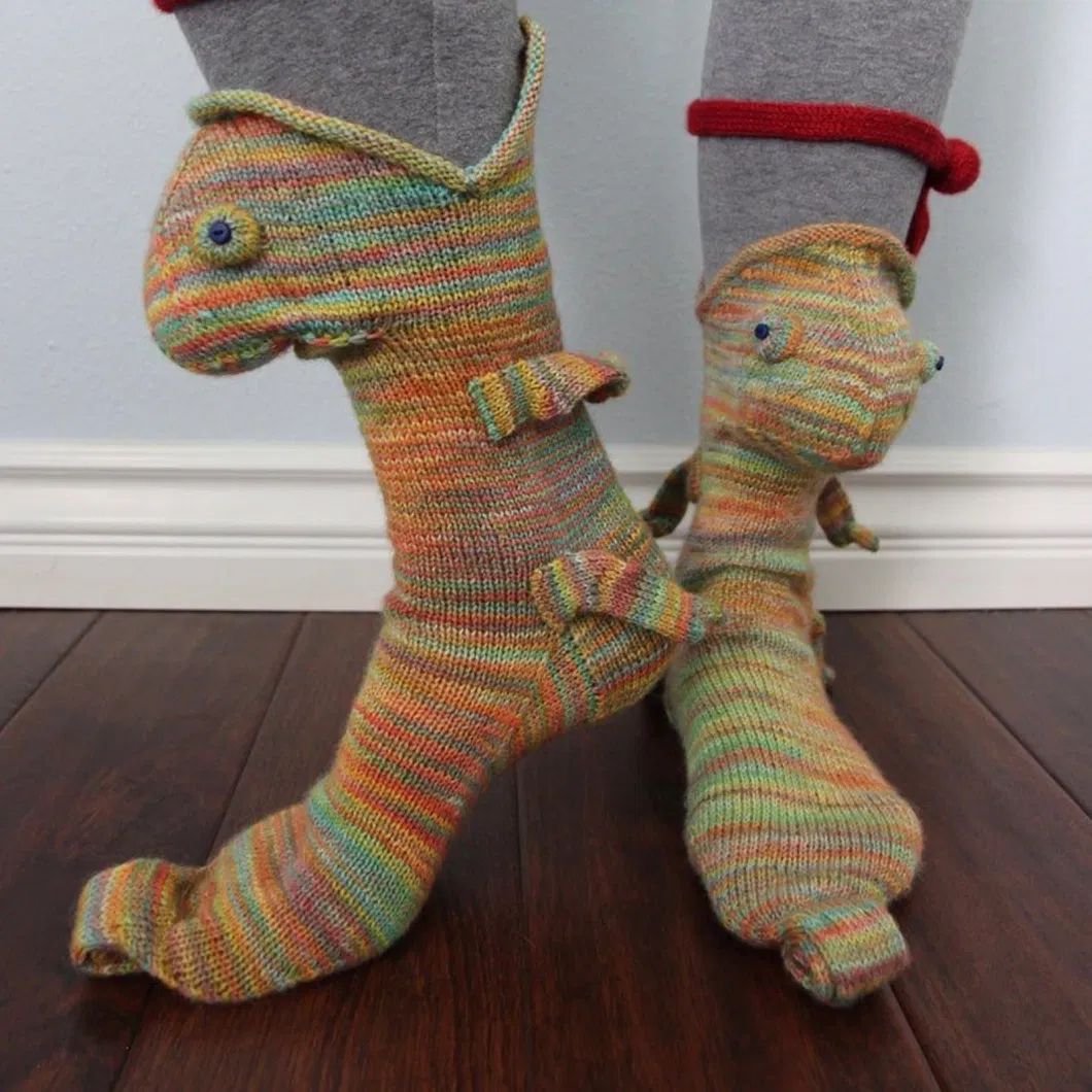 Knit Crocodile Socks Christmas Knitted Crocodile Socks Knitted Creative Medium Tube Animal Socks